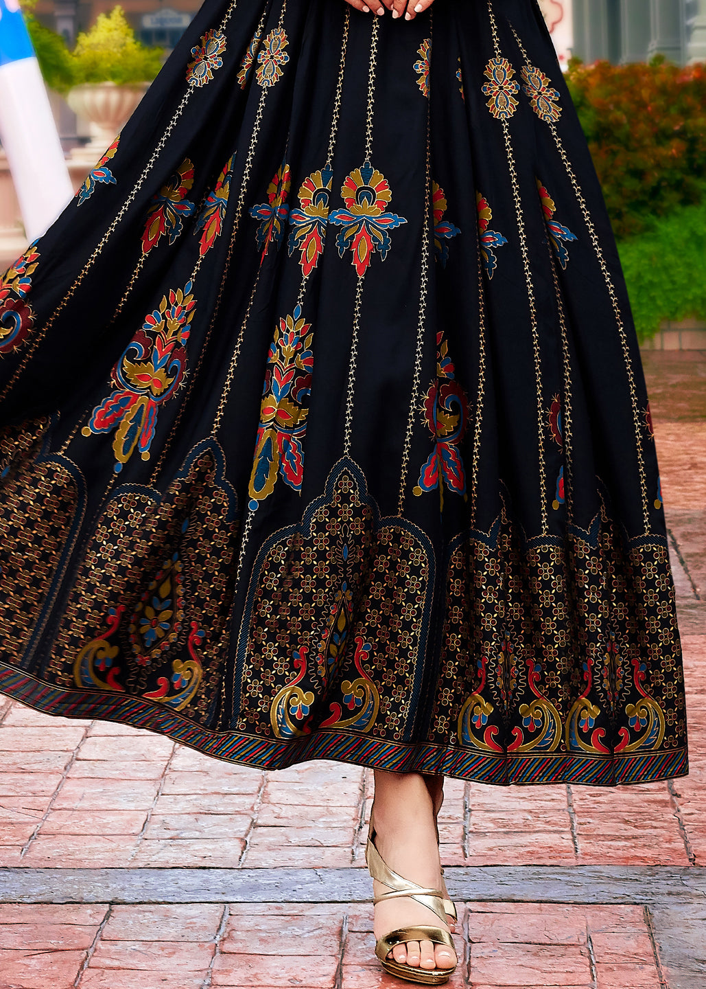 Anarkali Placket View