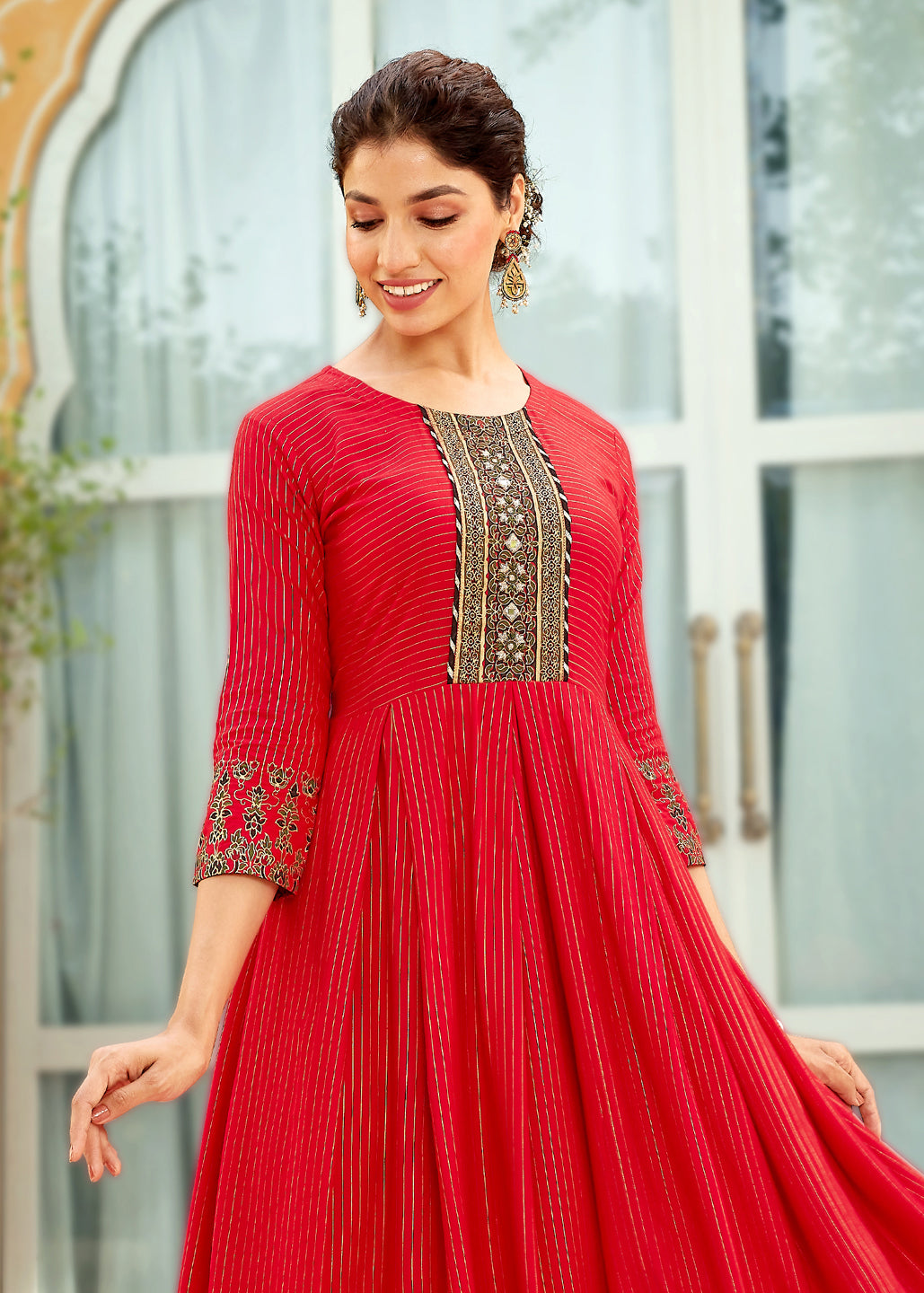 Red Rayon Foil Printed Anarkali Kurti Placket View