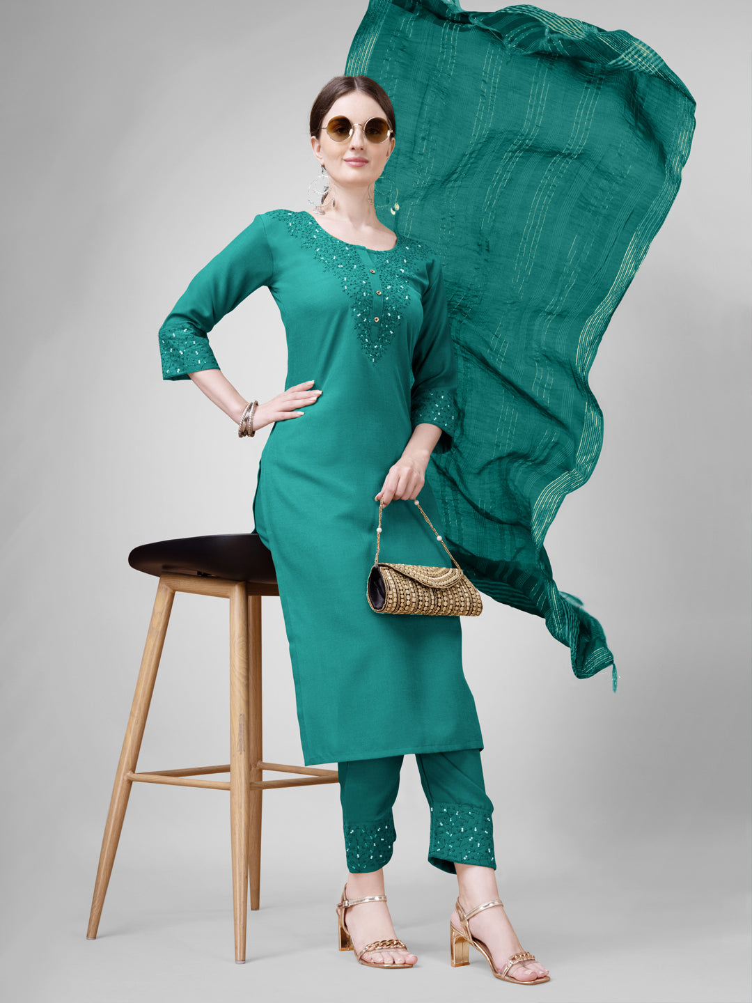 Embroidered Rama Green Cotton Kurta Sets for Women