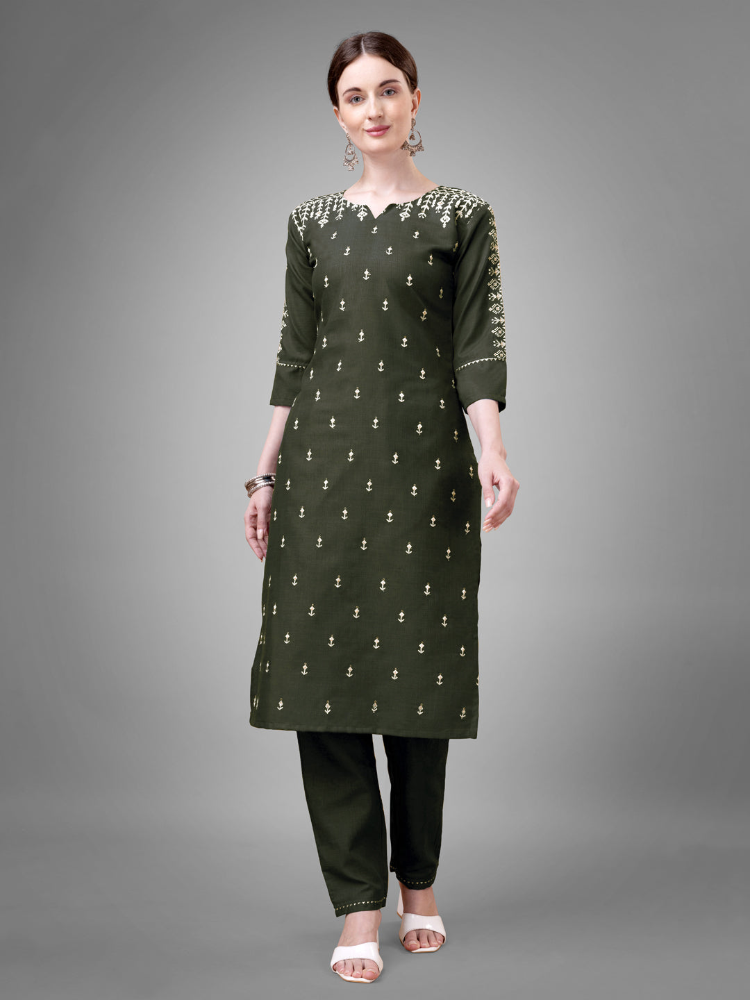 Embroidered Dark Green Cotton Kurta Sets For Women