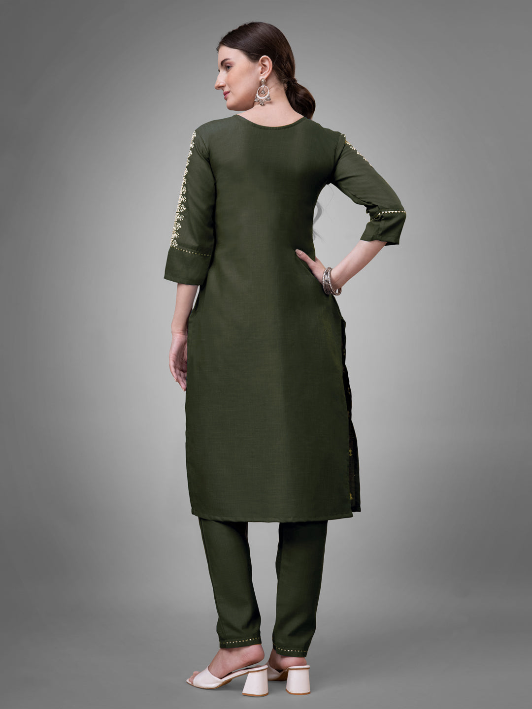 Embroidered Dark Green Cotton Kurta Sets For Women