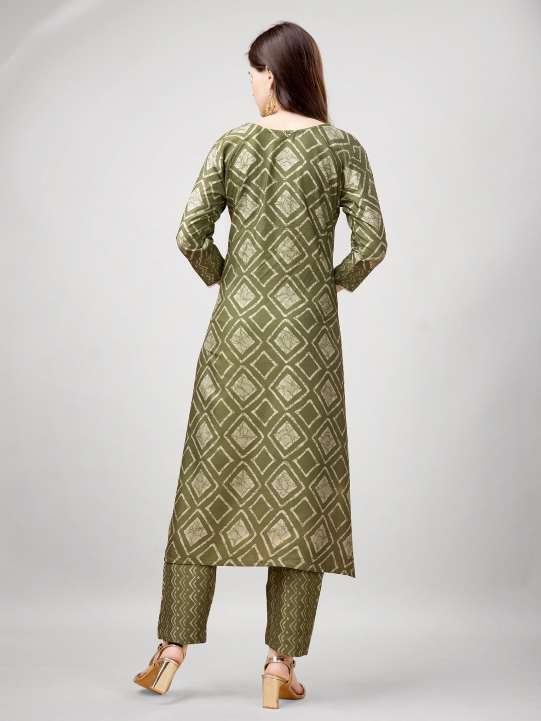 Printed Embroidered Mehendi Green Rayon Kurta Sets For Women