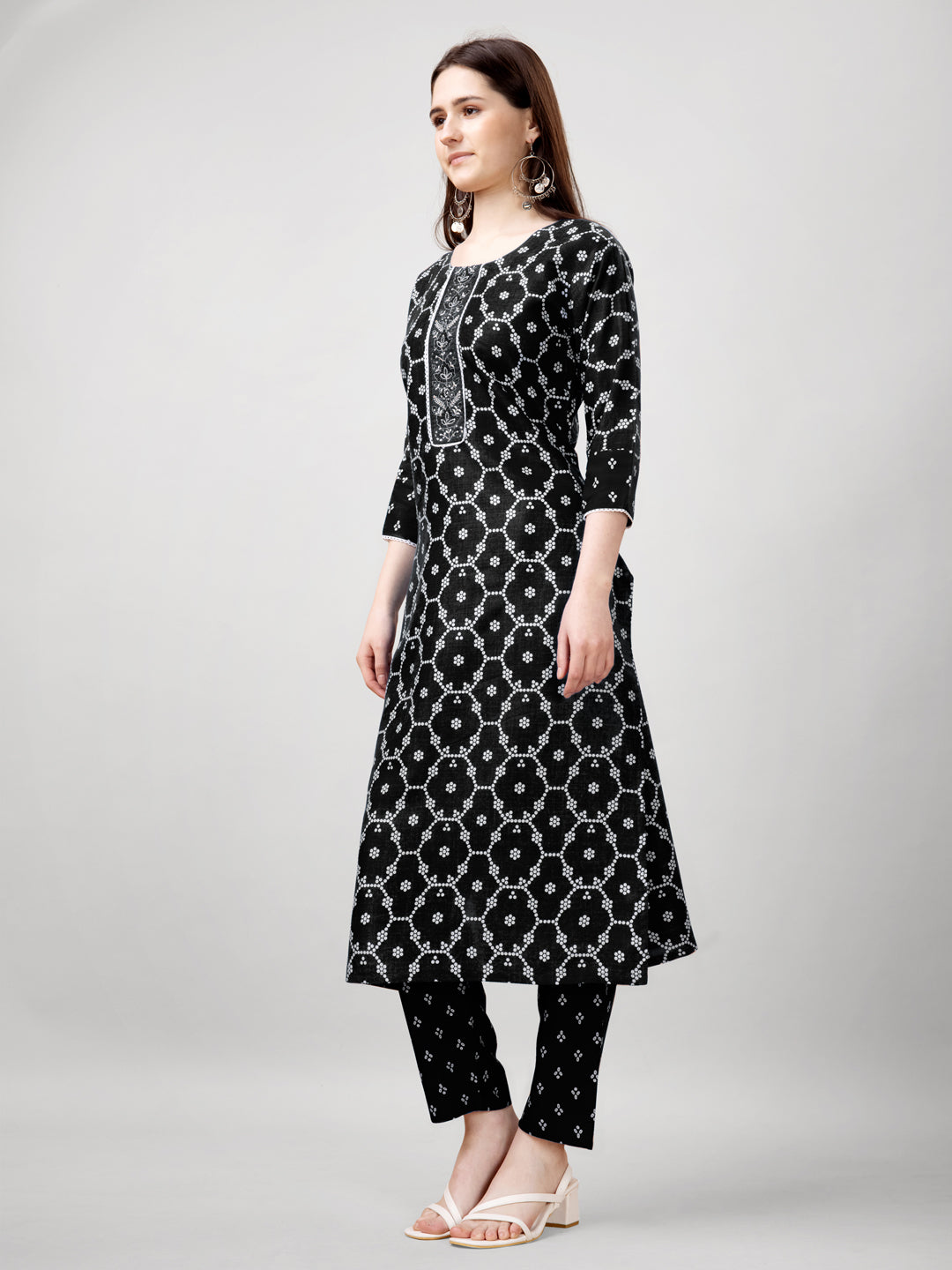 Printed Embroidered Black Rayon Kurta Sets For Women