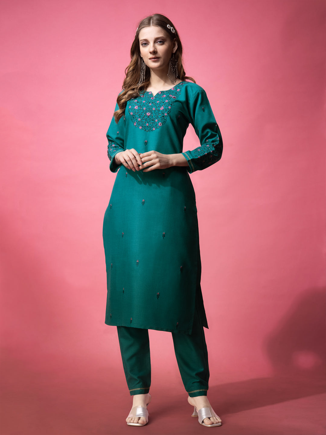 Embroidered Rama Green Cotton Kurta Sets For Women