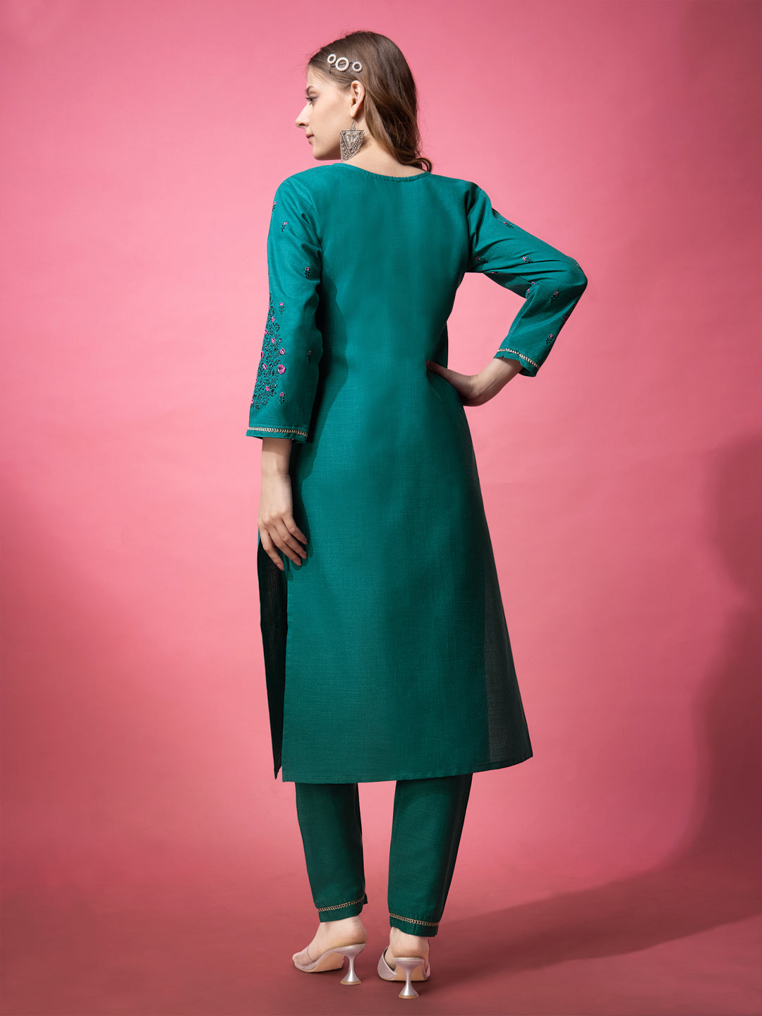 Embroidered Rama Green Cotton Kurta Sets For Women