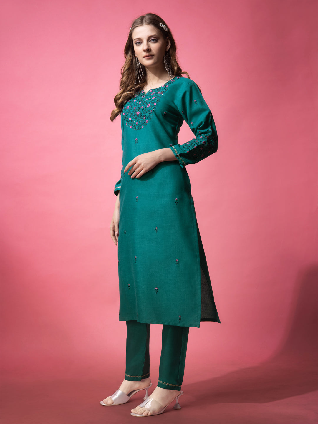 Embroidered Rama Green Cotton Kurta Sets For Women