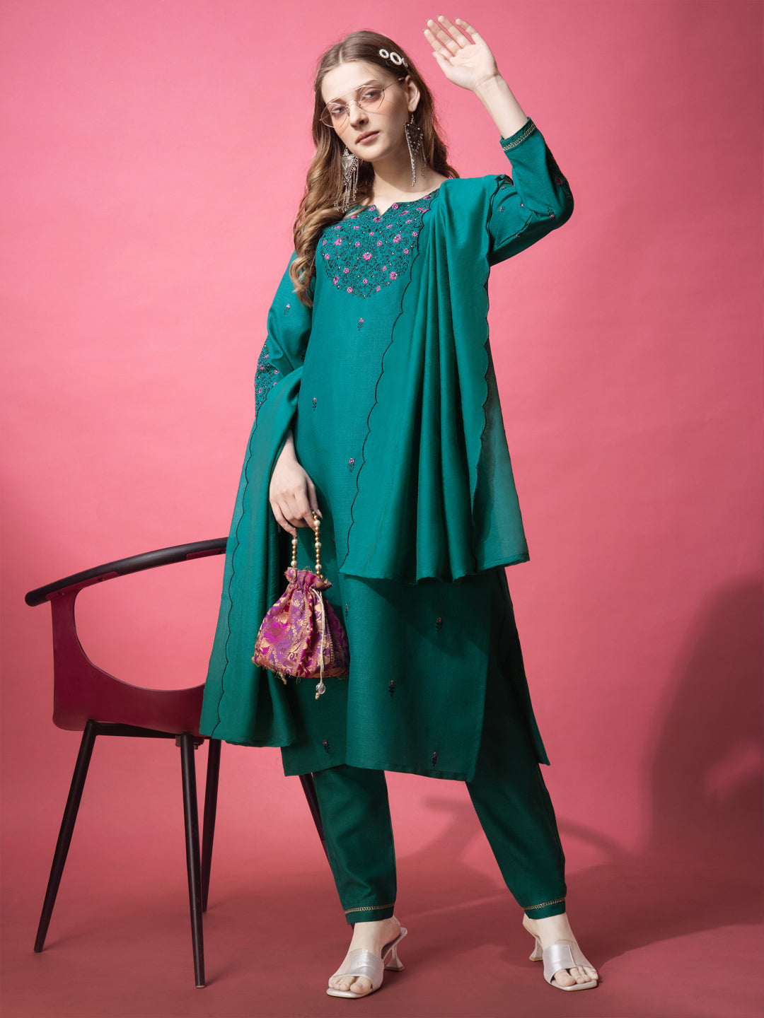 Embroidered Rama Green Cotton Kurta Sets for Women